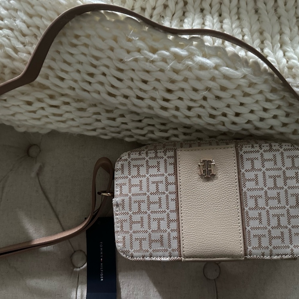 Tommy Hilfiger Beige Crossbody Bag